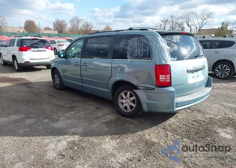 2010 Chrysler Town & Country Touring из США, поврежденный, VIN 2A4RR5D18AR369798